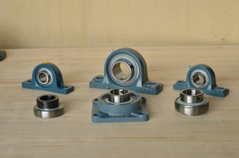 High Quality Insert Ball Bearing with Three Seals UC213 L3