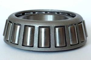 High Quanlity Tapered Roller Bearings (30216)