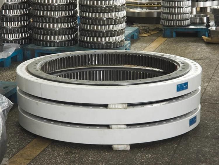 113.50.4500 4726mm Sing Row Crossed Cylindrical Roller Slewing Bearing with Internal Gea