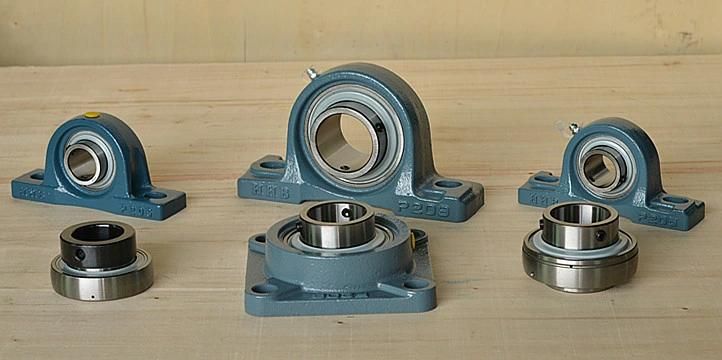 Pillow Block Bearings/Deep Groove Ball Bearings/Auto Bearings/Bearings/Solid Base Pillow Block Bearings (UCP205)